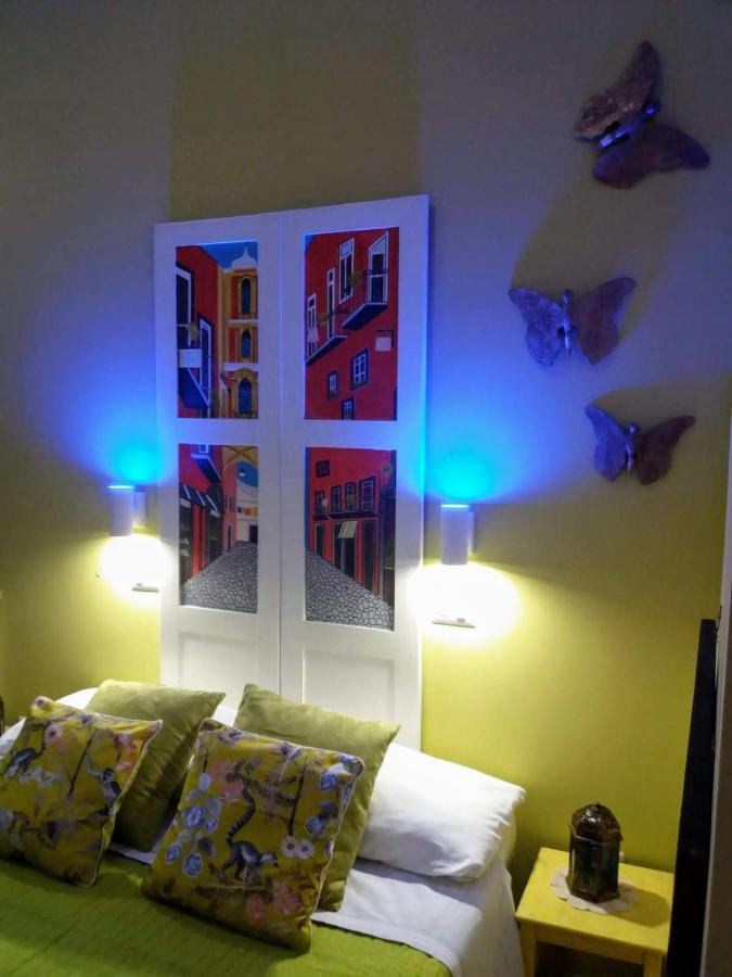 Bed and Breakfast Le Stanze di Angela Napoli Esterno foto