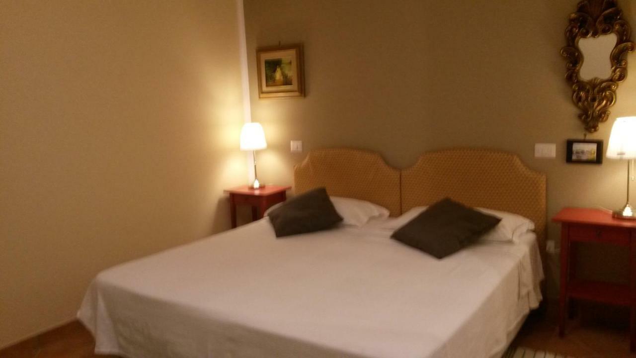 Bed and Breakfast Le Stanze di Angela Napoli Esterno foto