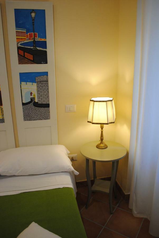 Bed and Breakfast Le Stanze di Angela Napoli Esterno foto