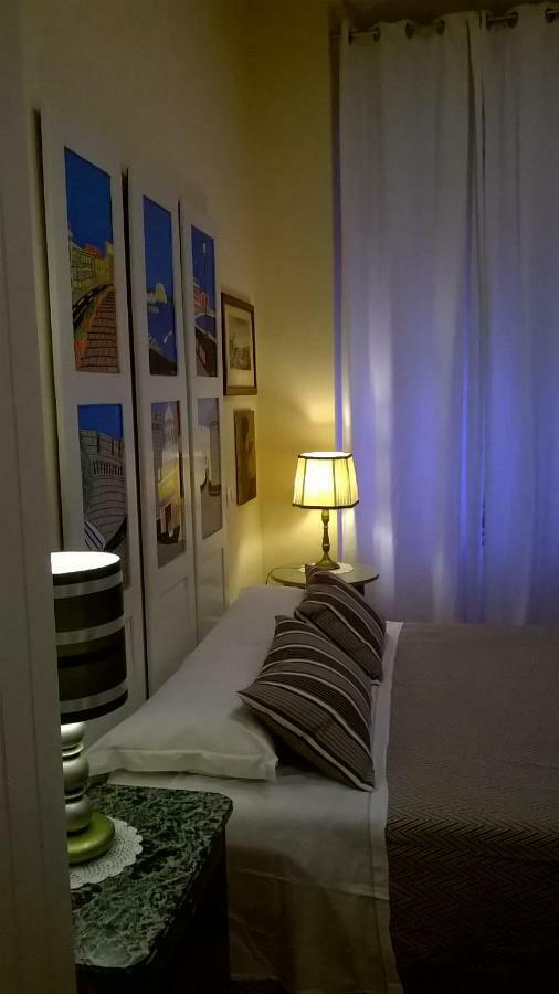 Bed and Breakfast Le Stanze di Angela Napoli Esterno foto