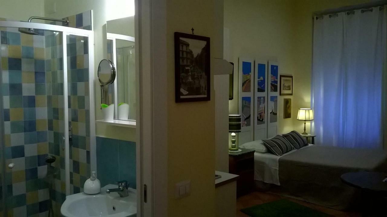 Bed and Breakfast Le Stanze di Angela Napoli Esterno foto